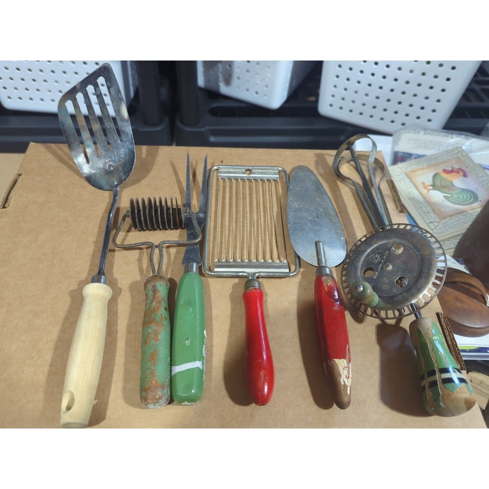 Lot of 6 Vintage Kitchen Cooking Utensils Primitive Red/Green/White Wood Handles